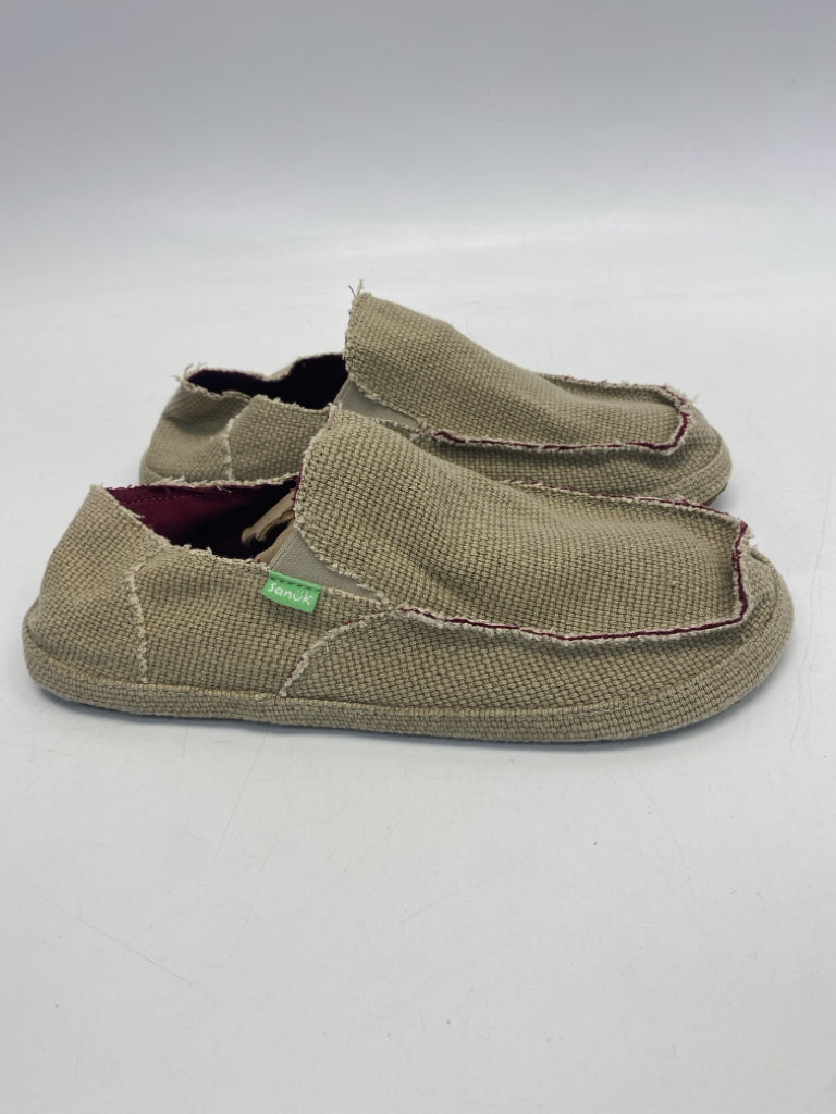 Sanuk Size 9 Cream Men&