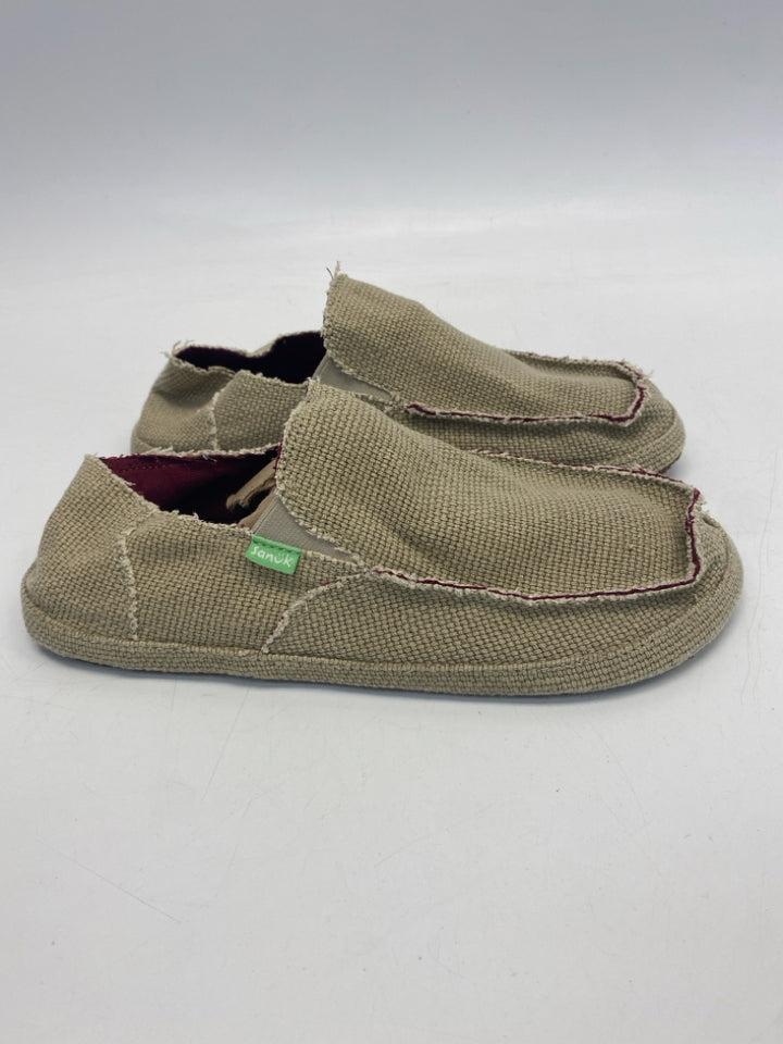 Sanuk Size 9 Cream Men&