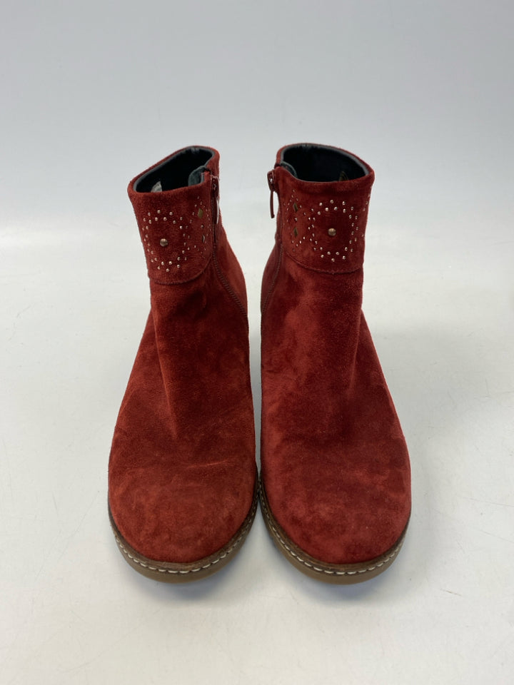 Ericmichael EU Shoe Size 39 US Shoe Size 8 Red Side Zipper Suede Boots