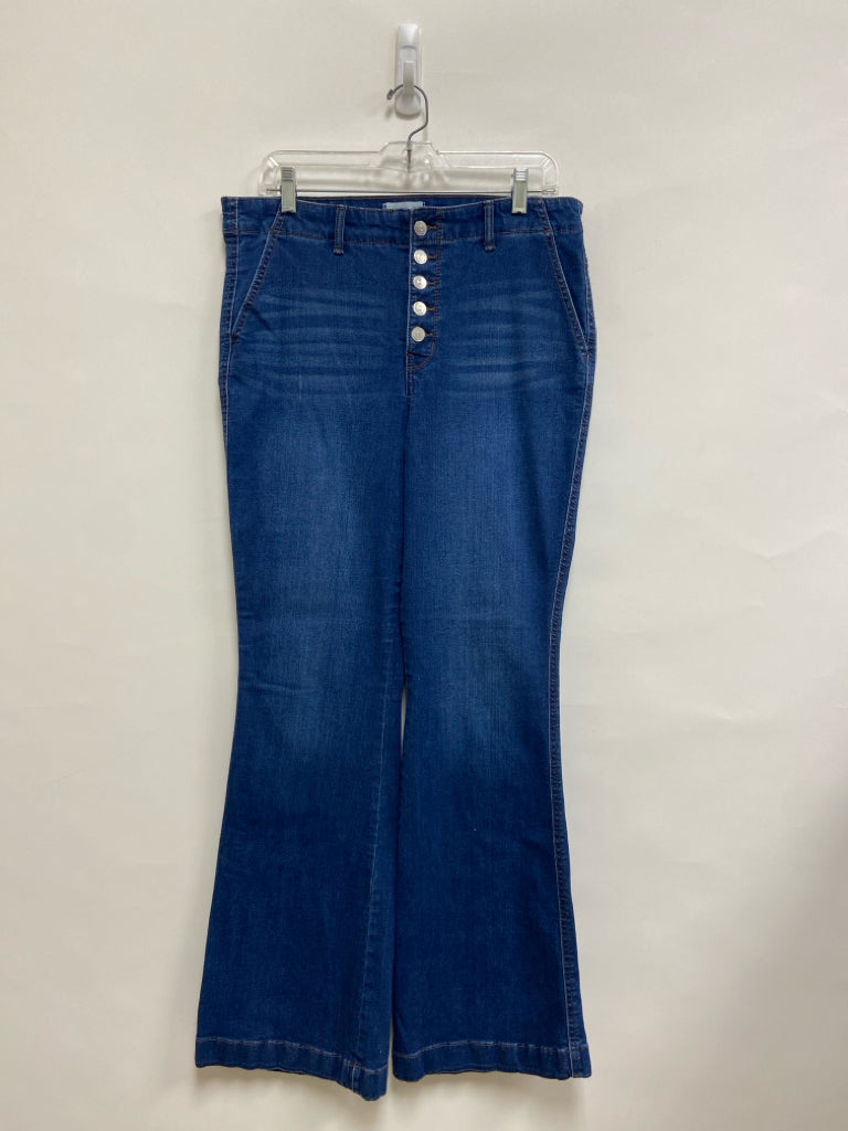 Crown &amp; Ivy Size 12 Blue Flared Ladies Jeans
