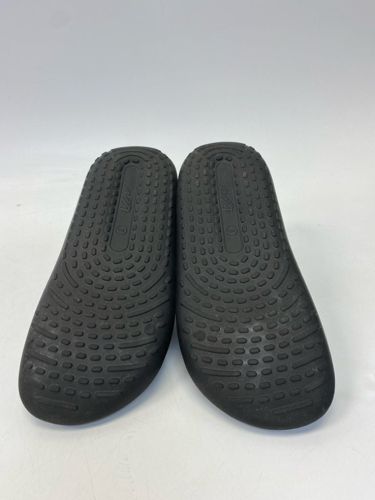 NWOT Avia Size 8 Black Men&