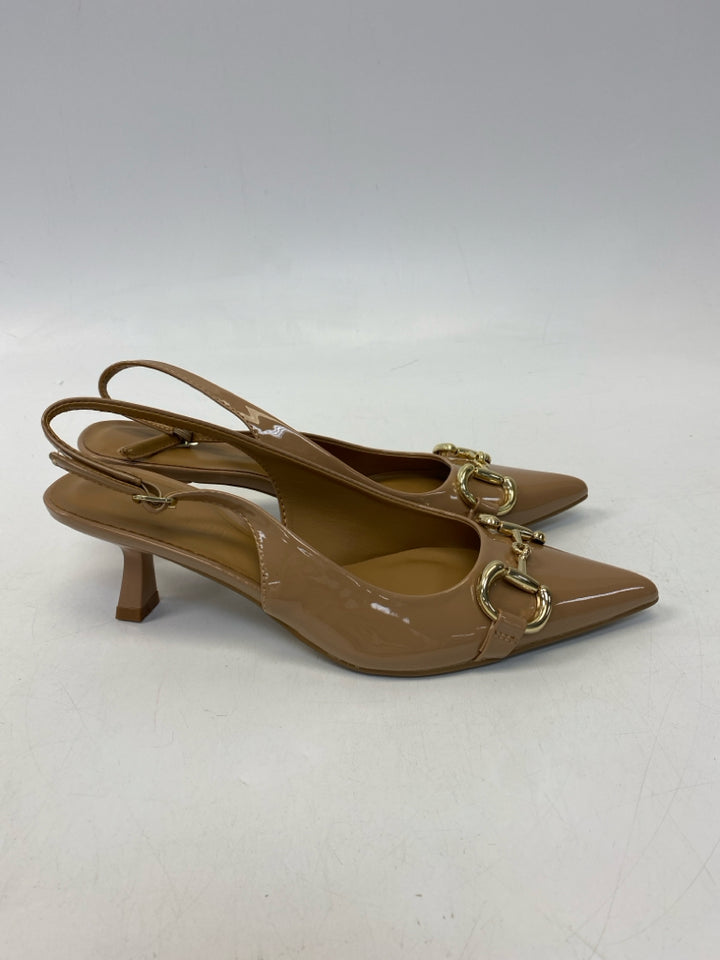 NWOT Billini US Shoe Size 7 Tan Gold Accent(s) Patent Heels