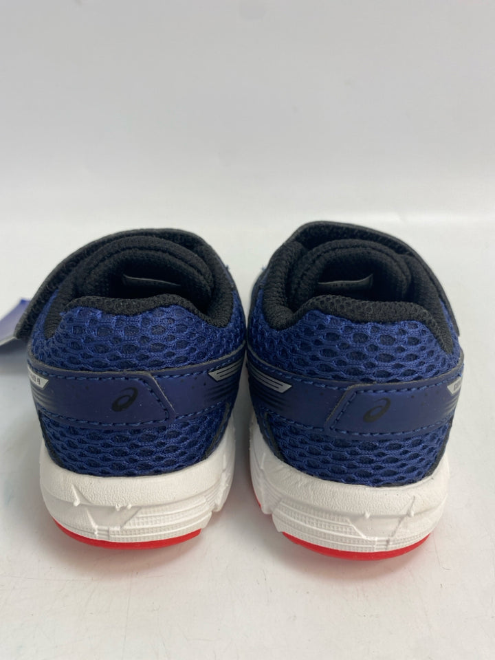 NWT Asics SIZE 5 Navy Red/Silver Boy&