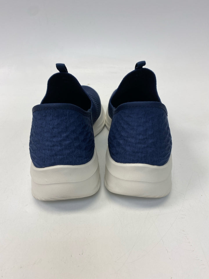 Skechers  Size 10 Navy Sneakers