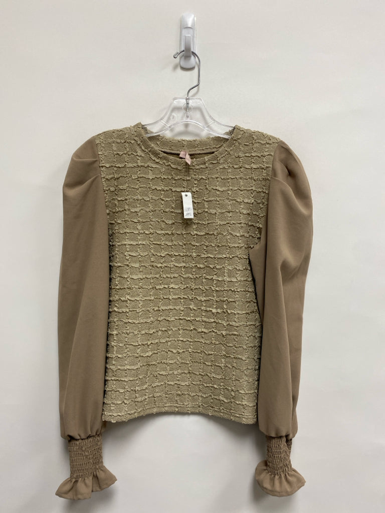 NWT Ces Femme Size S Khaki Texture Ladies Top