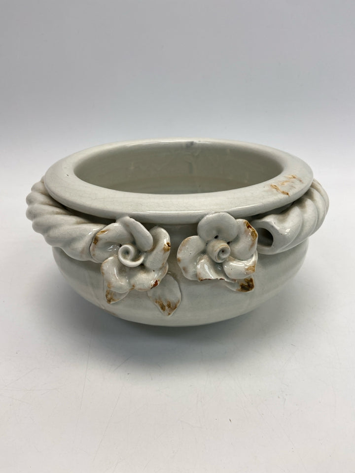 Napa Home and Garden White Rustic Terra Cotta Planter