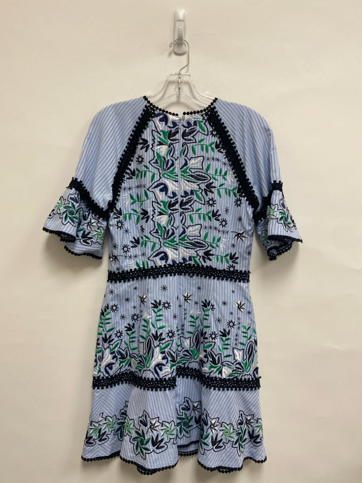 AMUR Size 8 Blue/White Navy/Green Embroidered Bell Sleeves Ladies Dress