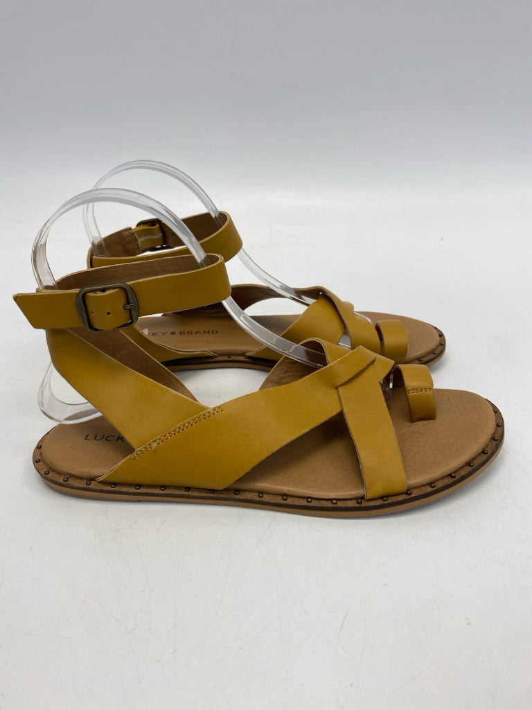 Lucky Brand  Size 7.5 Dark Gold Crisscross Sandals
