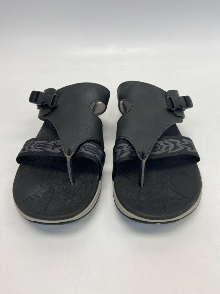 Dansko  Size 42 Black Sandals