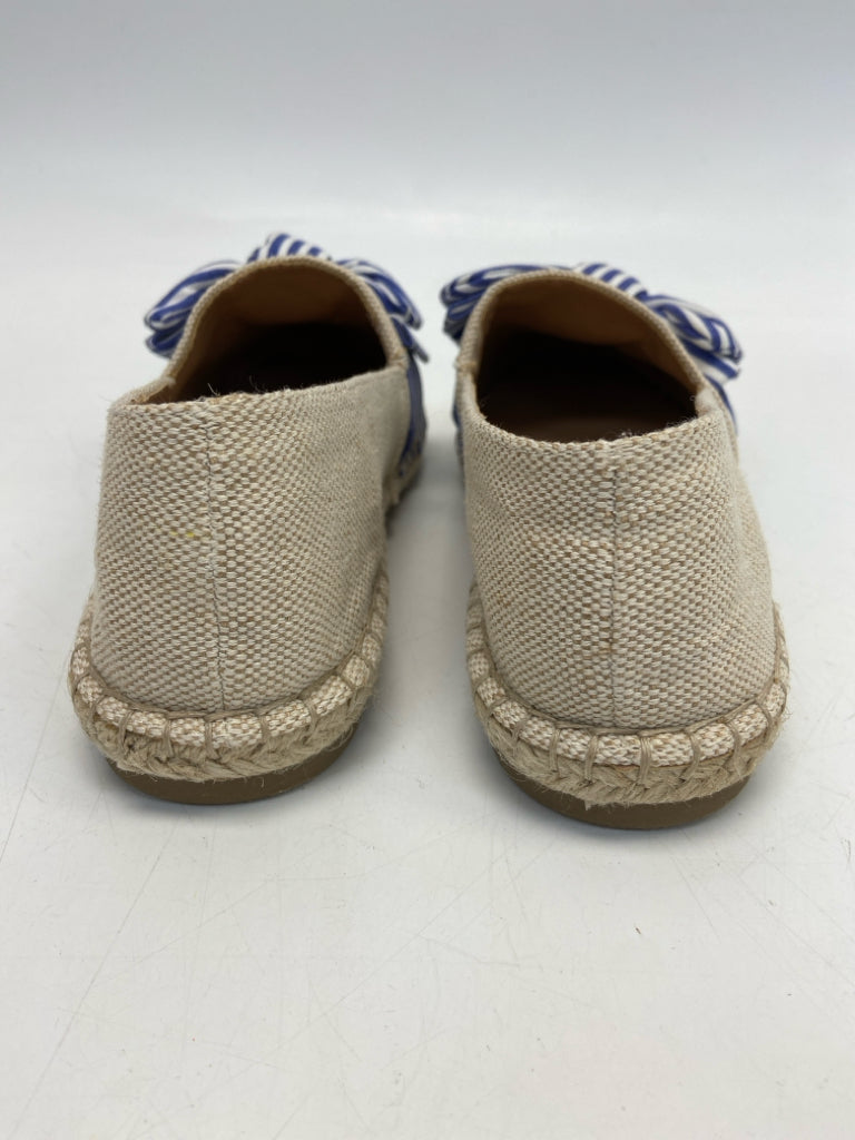 Crown &amp; Ivy  Size 6.5 Tan Blue/Wht Bow(s) Flats