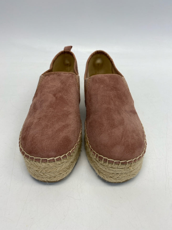 Sam Edelman  Size 8 Blush Suede Flats