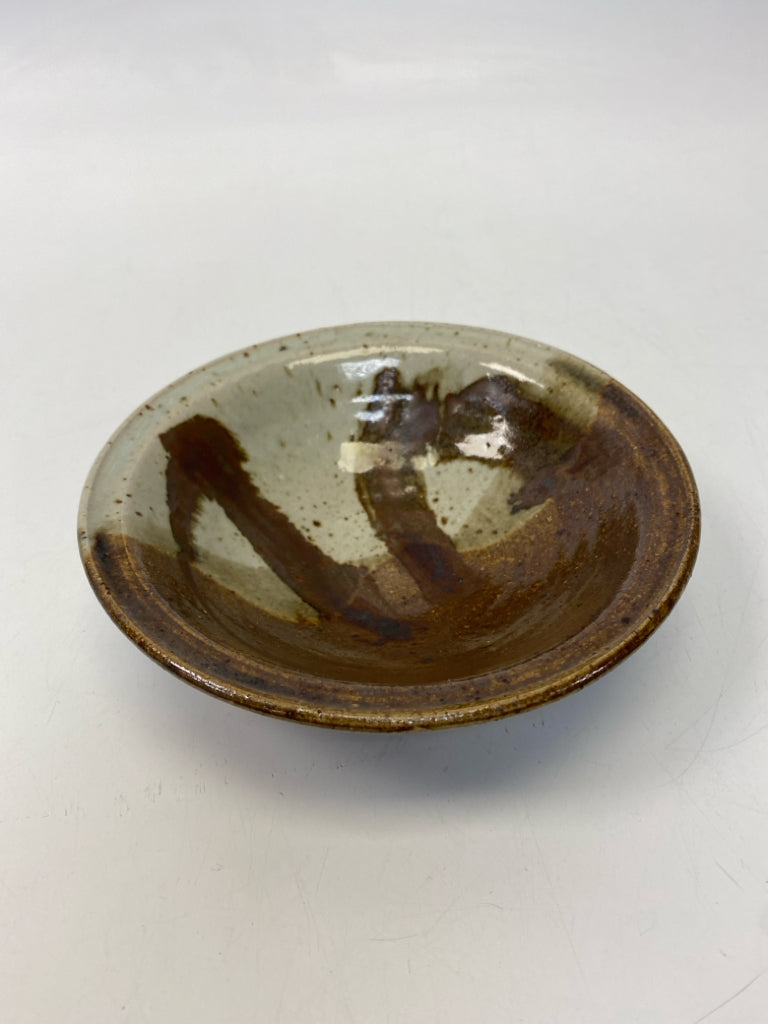 Brown/Cream Splashes Pottery