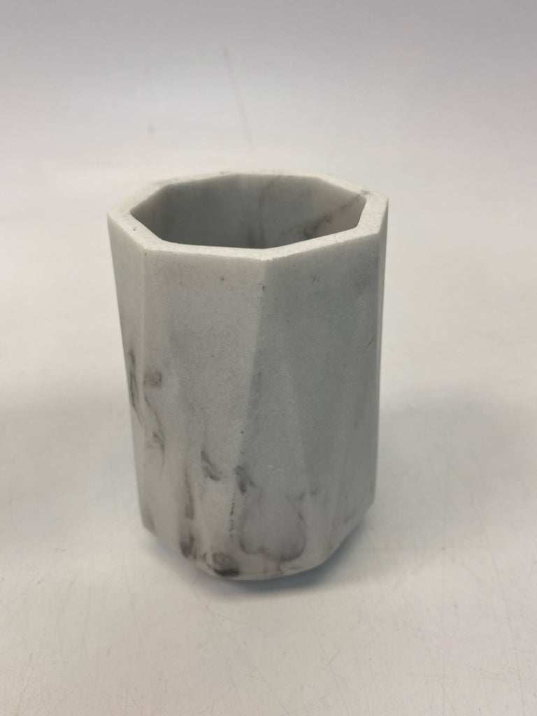 White Black Marbled Misc. Bath Item