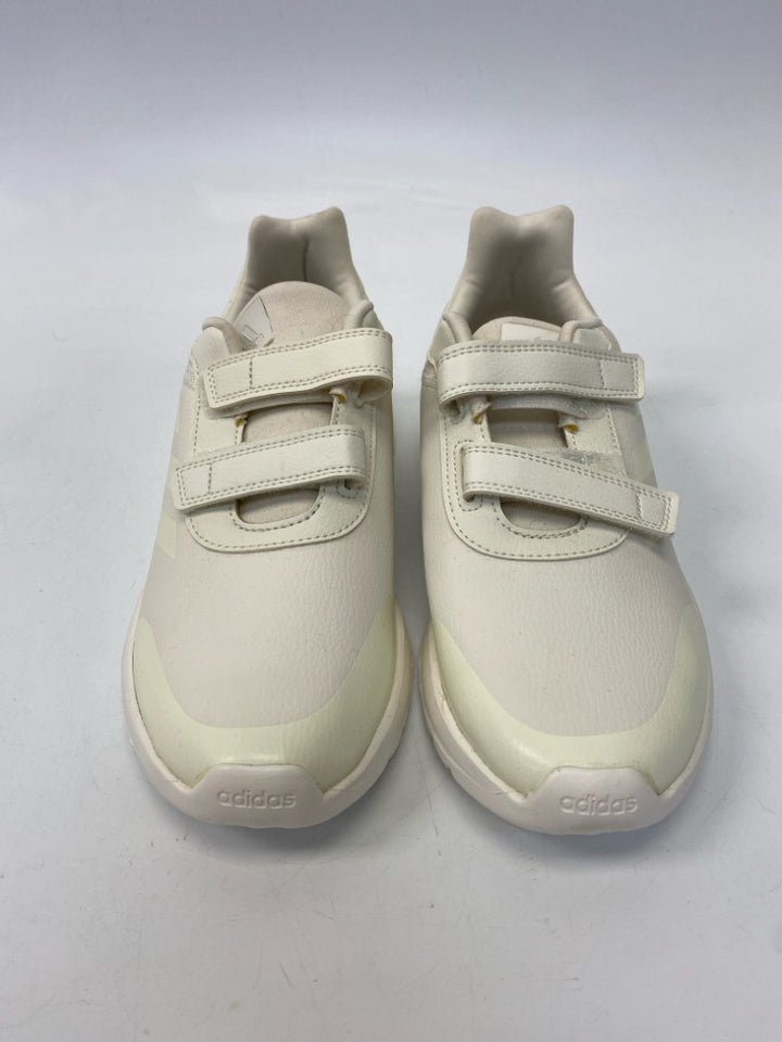 NWOT Adidas Size 6.5 Cream Men&