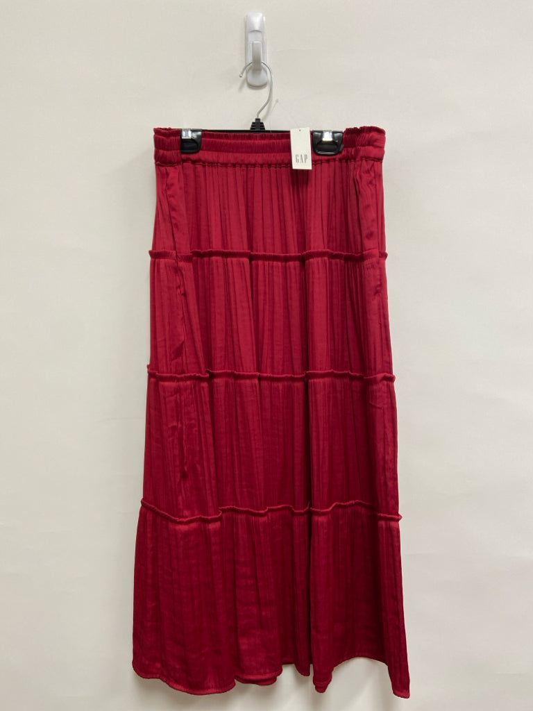 NWT Gap Size MP Red Tiered Ladies Skirt