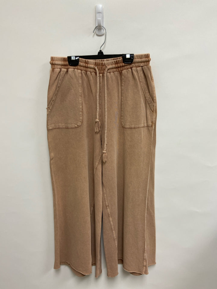 Easel Size S Tan Ladies Pants