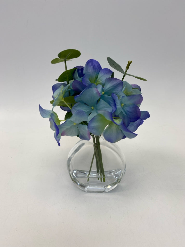 Blue/Green Clear Glass Floral Arrangement