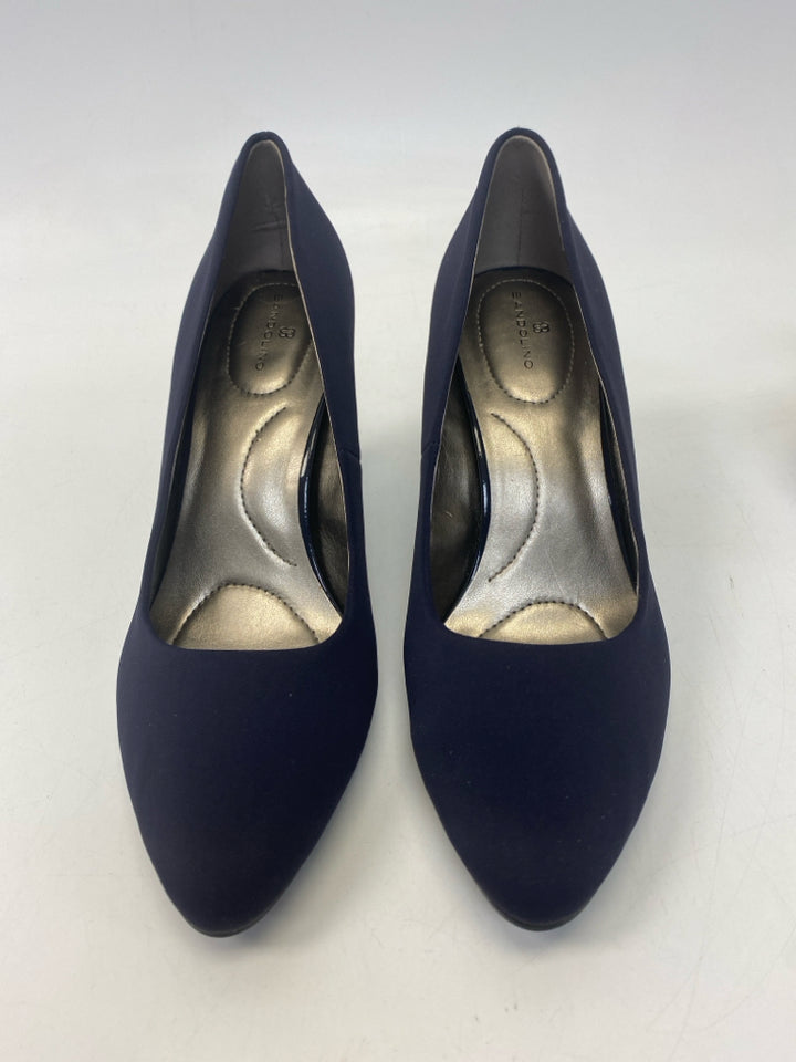NWOT Bandolino  Size 8.5 Navy Heels