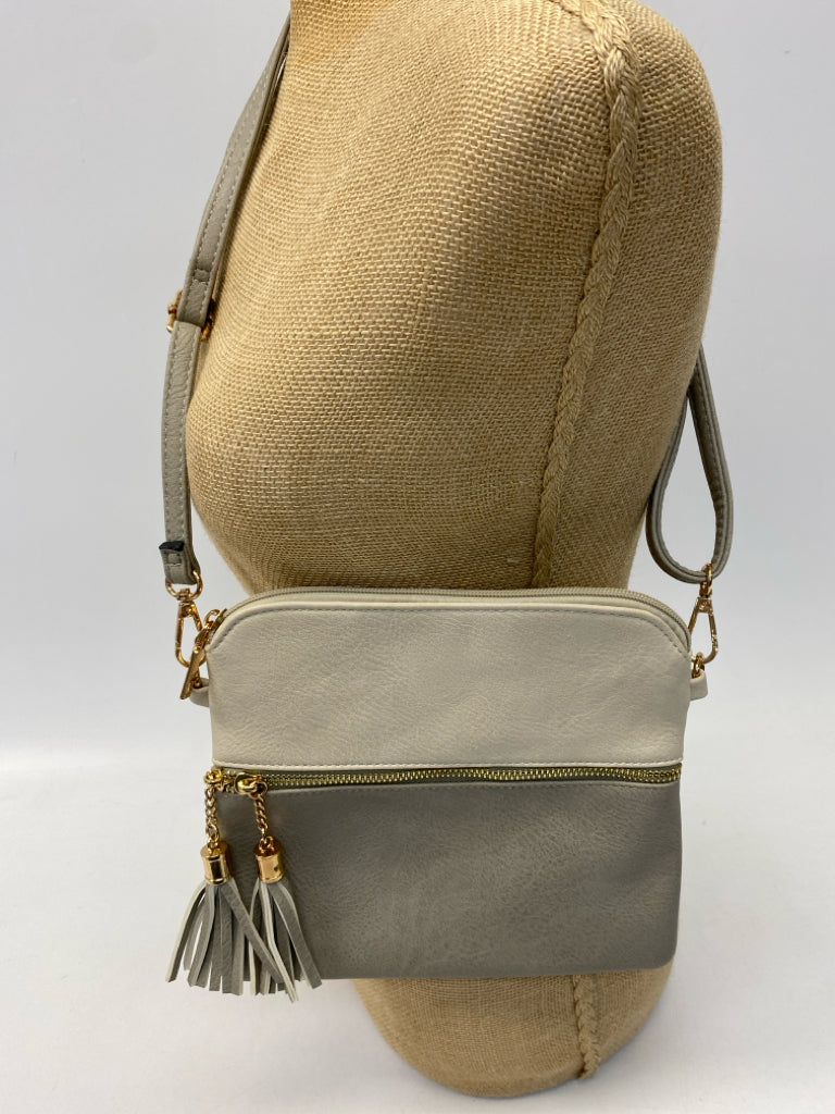Jen &amp; Co Cream/Gray Crossbody