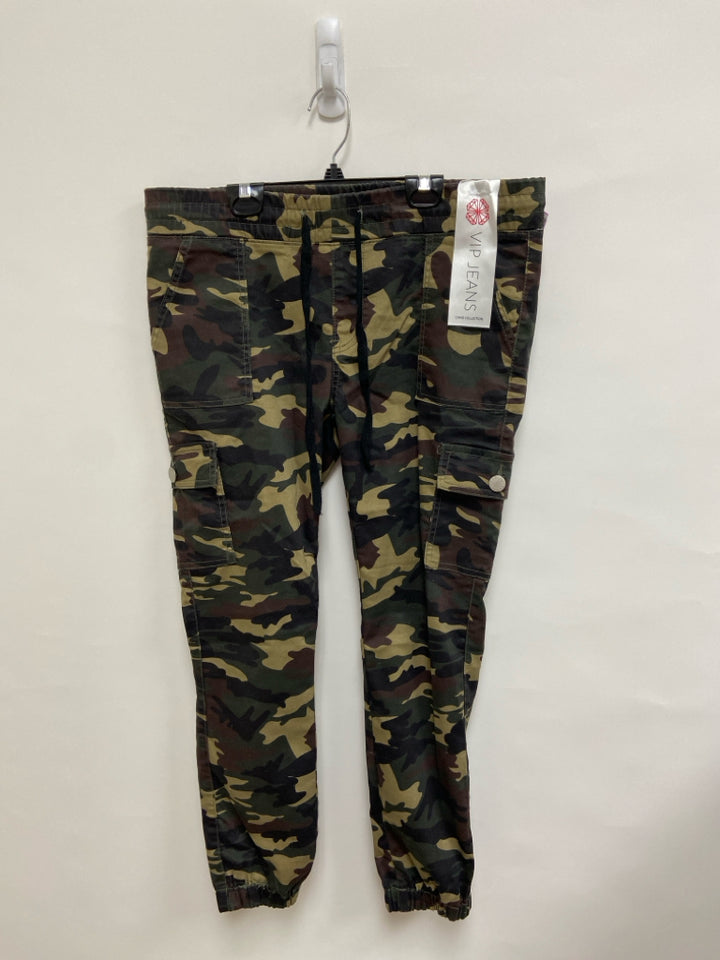 NWT Size 13/14 Dark Green Olive/Brown Camouflage Joggers Ladies Pants