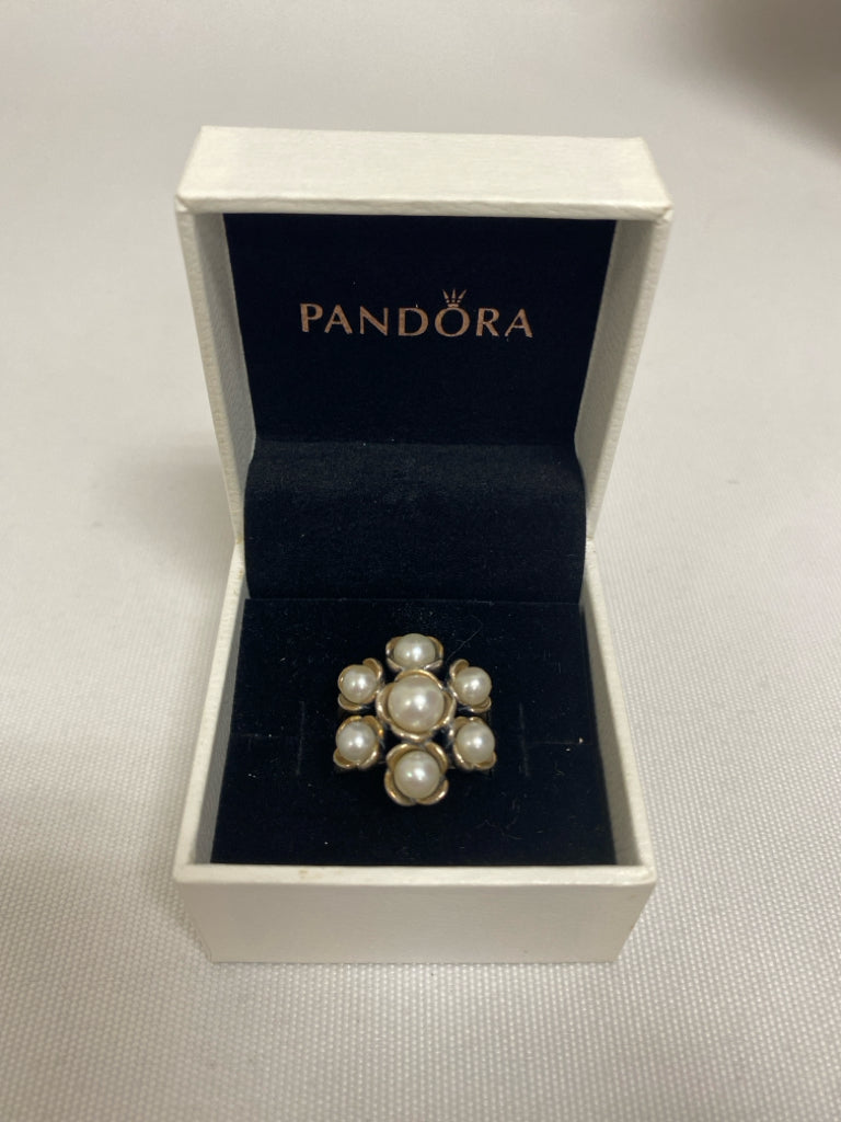 Pandora Silver Pearl Color Flowers Ring