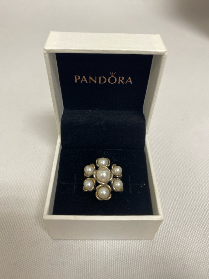 Pandora Silver Pearl Color Flowers Ring