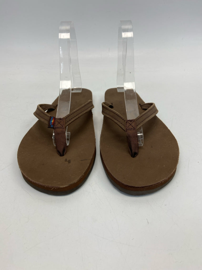 Rainbow  Size 8.5 Brown Sandals