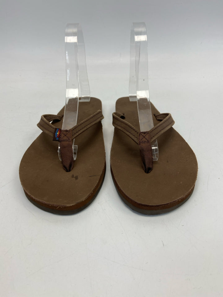 Rainbow  Size 8.5 Brown Sandals