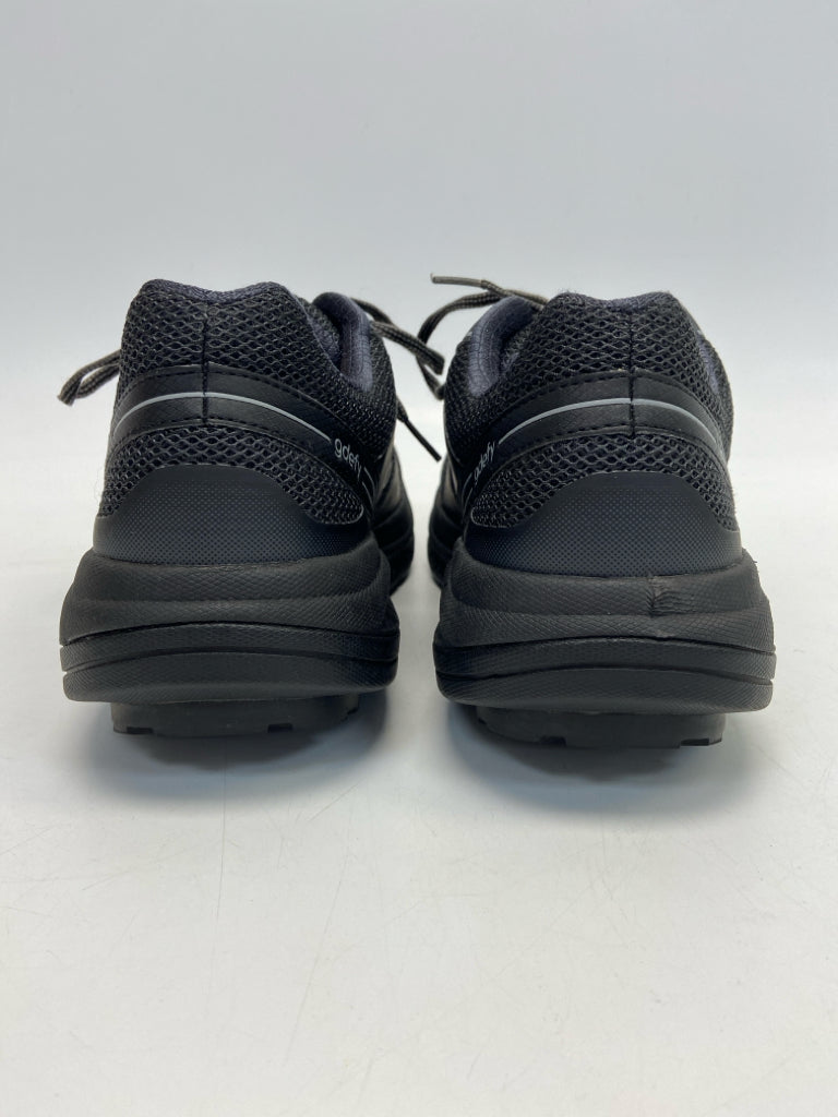 Size 10 Black Lace-Up Men&