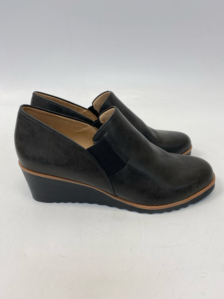 NWOT Life Stride US Shoe Size 8.5 Black Heels