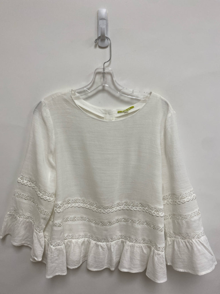 Gianni Bini Size L Cream Texture Bell Sleeves Ladies Top