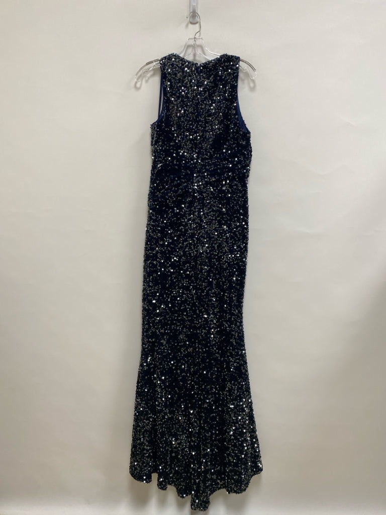 BADGLEY MISCHKA Size 8 Navy Sequins Maxi Ladies Formal Dress
