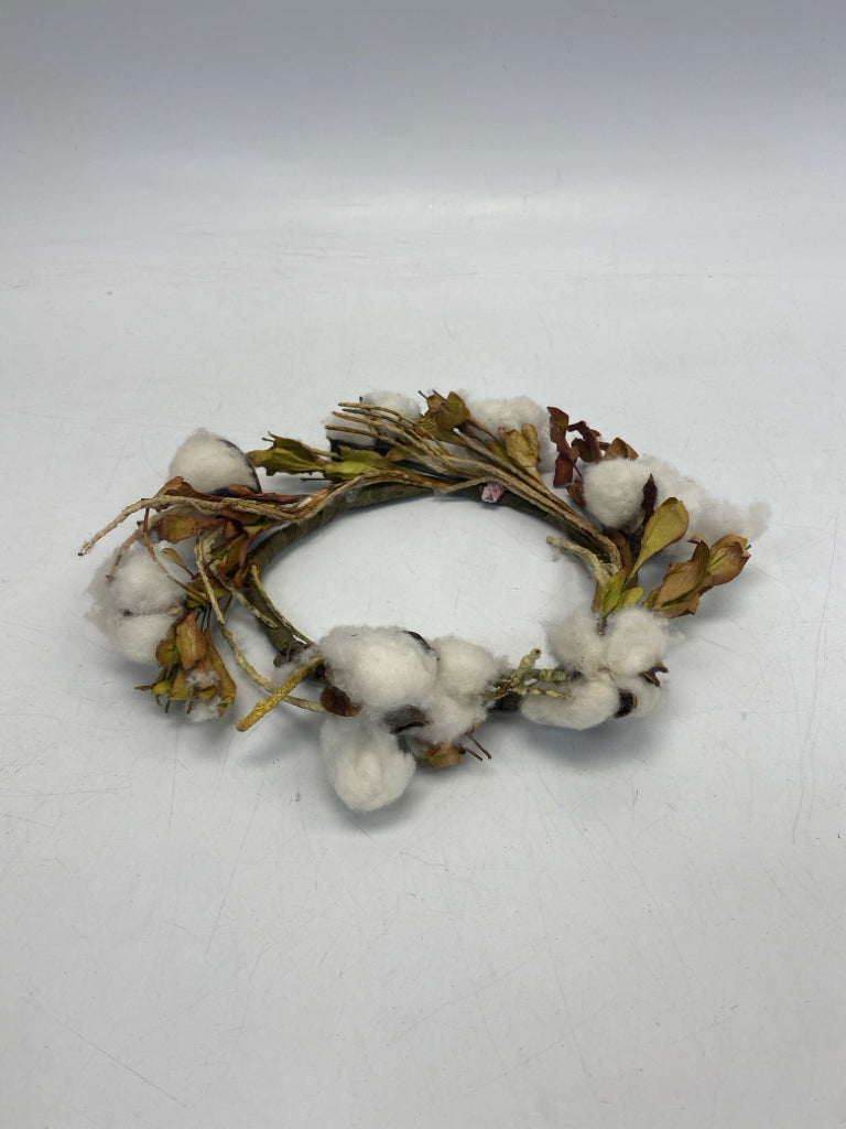 Brown White Wreath