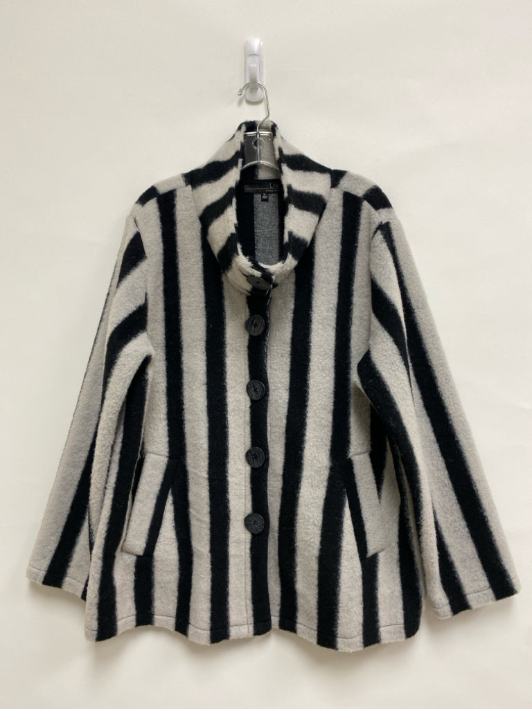 HabitaT Size XL Pale Gray Black Striped Wool Blend Ladies Jacket