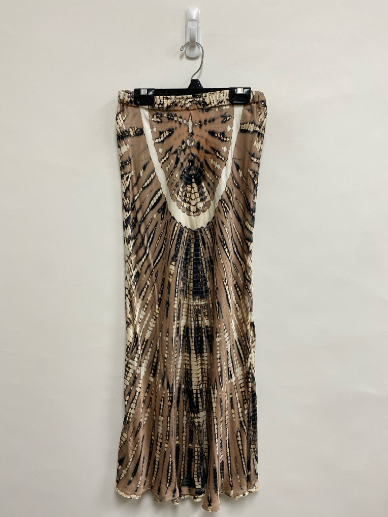 young, fabulous &amp; broke Size XS Dusty Coral White/Black Tie Dye Ladies Skirt