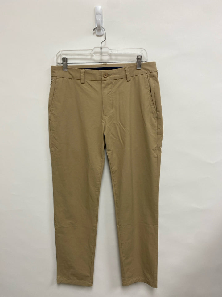 Vineyard Vines Size 31 Tan Men&
