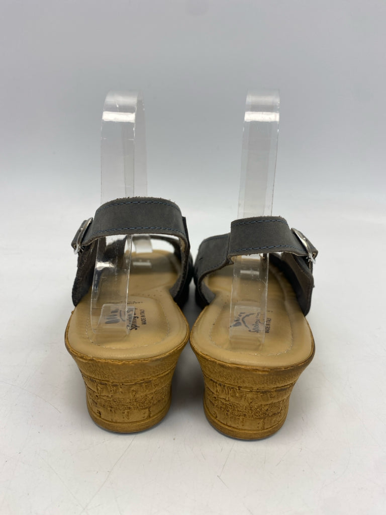 Spring Step  Size 41 Gray Perforated Sandals