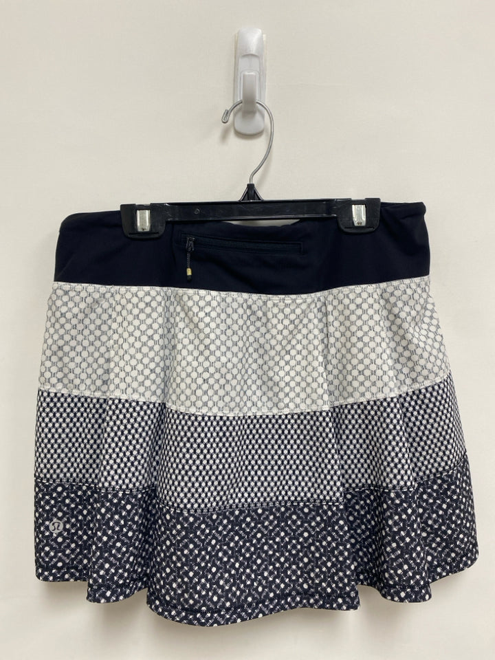 Lululemon Size 6 White/Black Assorted Print Athletic Skort