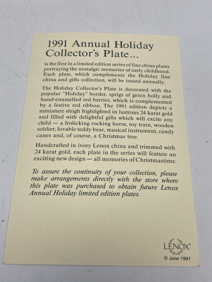 Lenox Cream Green/Multi Christmas Decorative Plate