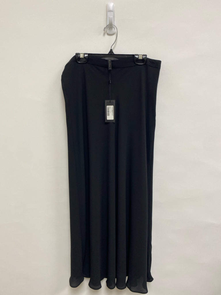NWT BCBG Size M Black Ladies Skirt