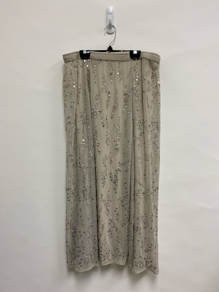 Soft Surroundings Size MP Gray Sequins Petite Skirt