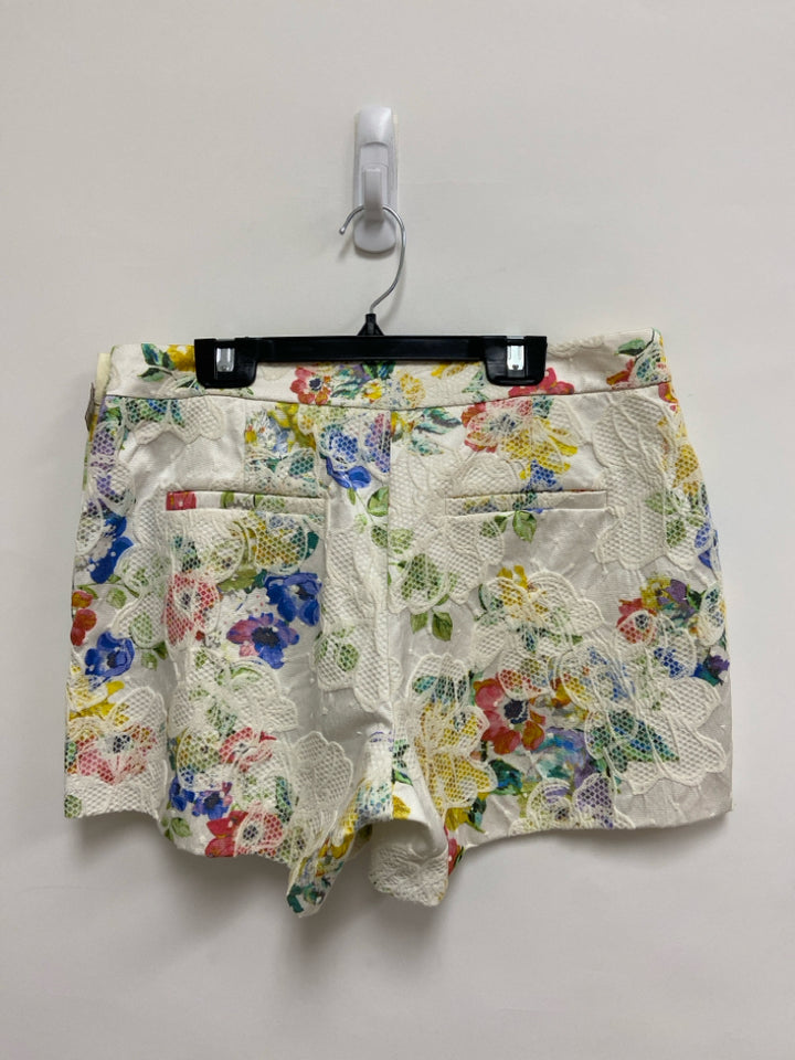 elevenses Size 6 White Multi Color Flowers Ladies Shorts
