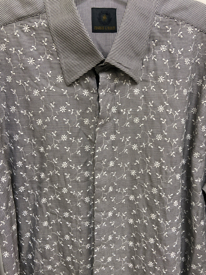 Size XL White/Black Houndstooth Button Up Embroidered Men&
