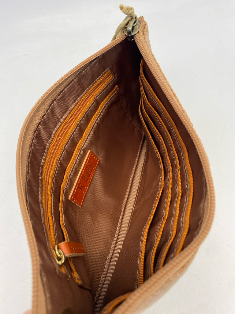 NWT Hobo Brown Beige Embossed Leather Wristlet