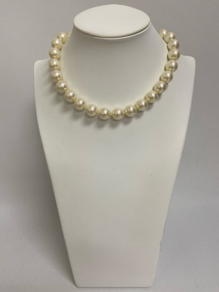 Dior Champagne Gold Color Jeweled Necklace