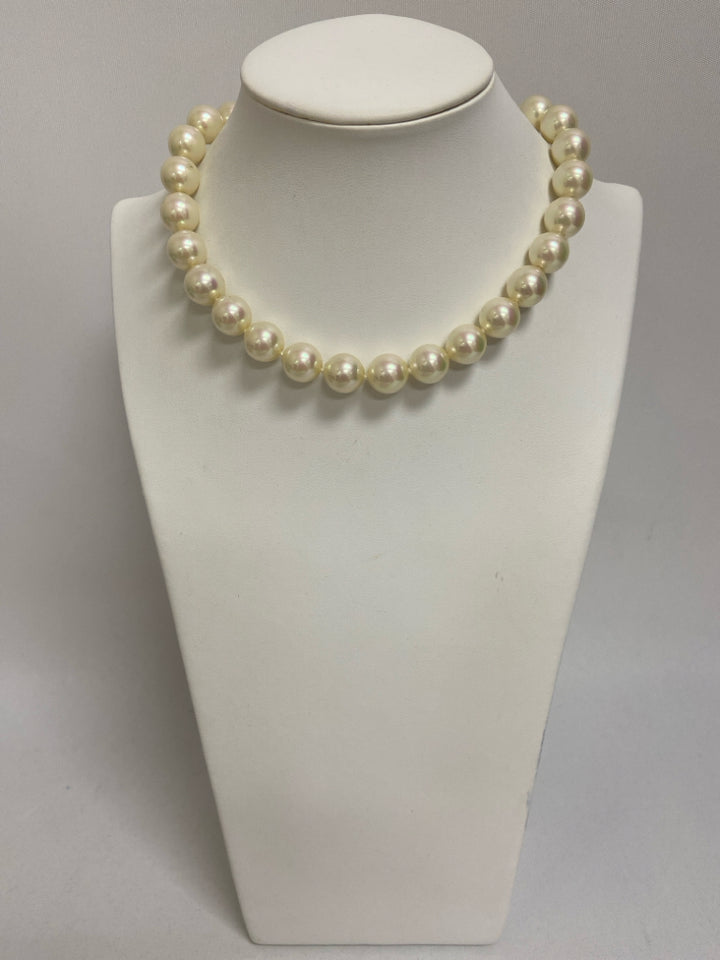 Dior Champagne Gold Color Jeweled Necklace