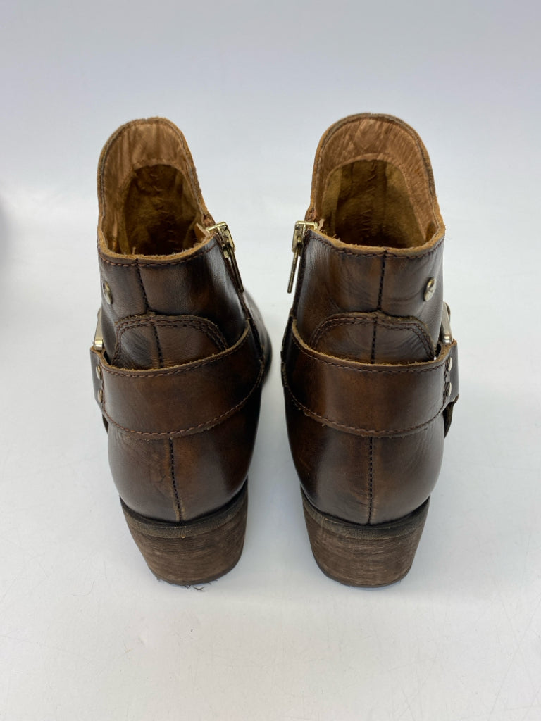 Pikolinos  Size 38 Dark Brown Boots