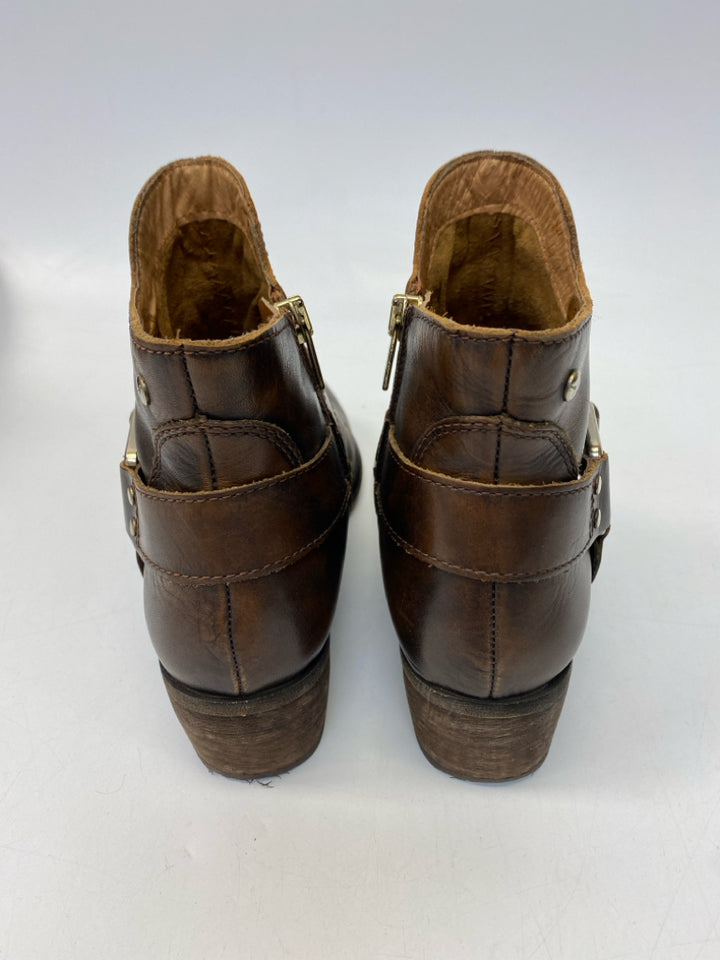 Pikolinos  Size 38 Dark Brown Boots