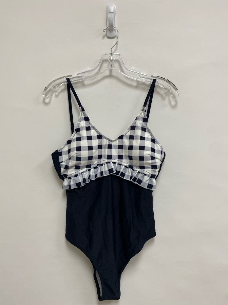 NWT Cupshe Size M White/Black Checkered Ladies Swimwear