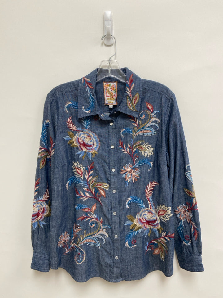 JOHNNY WAS Size M Denim Embroidered Ladies Top